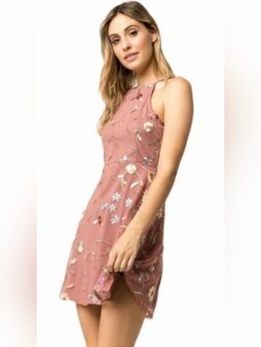 Ivy + Main Cute Summer Dress!